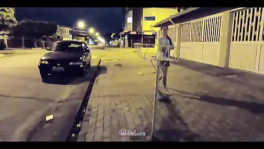 Sokakta kahvaltı! 18 yaşındaki kaltak sokağın ortasında bedava bana oral seks yapıyor! Net'e düştü