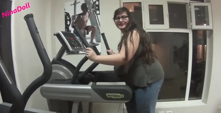 İri göğüsler çalışırken gömleğimden düştü