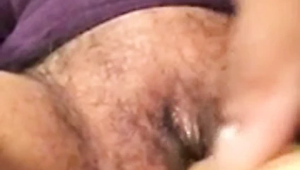 Bir oyuncak hediye etti ve oluğunu geri aldı