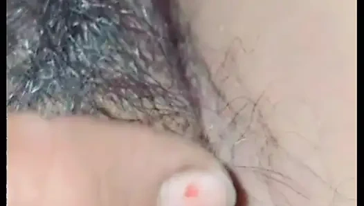 Sikişmeye hazırsan, bırak saçımı temizleyeyim.