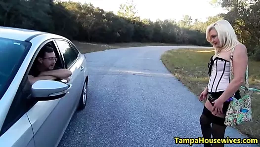 O sigara içmede, emmede ve sikişmede bir profesyonel