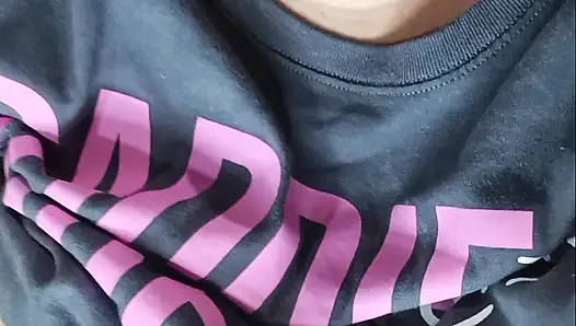 Bu küveti sikmek onu çok sert boşalttı