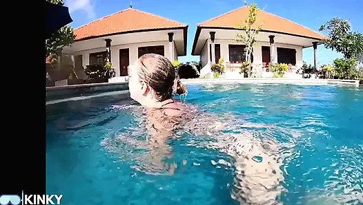 Havuzda nefes tutma eğitimi