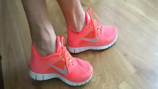 Seksi nike pembe spor ayakkabılarım