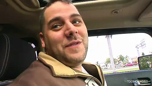 Bir evcil hayvan dükkanından tavlanıyor bebek sert seks seansı yapıyor