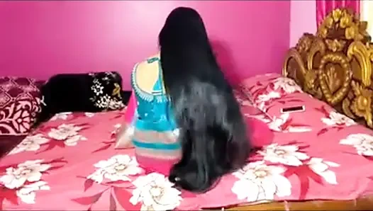 Today I am wearing a red saree. I want to fuck my pussy