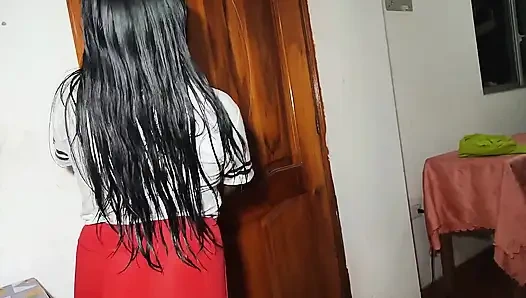 Arkadaşımın utangaç kız arkadaşı seks uzmanı