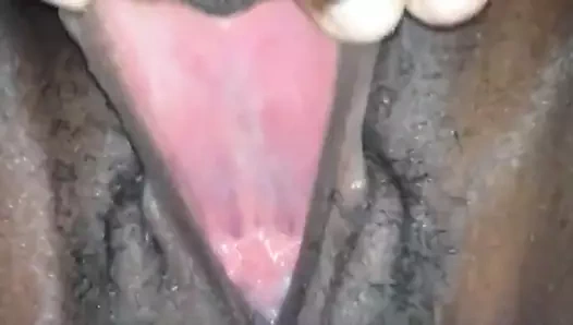 Uzun dudaklar gerilir