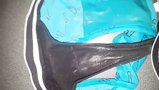 benim oda arkadaşlarım tanga boşaltma
