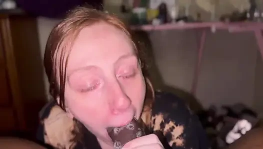 Mariecream sıkı şortu ham olarak parçalıyor