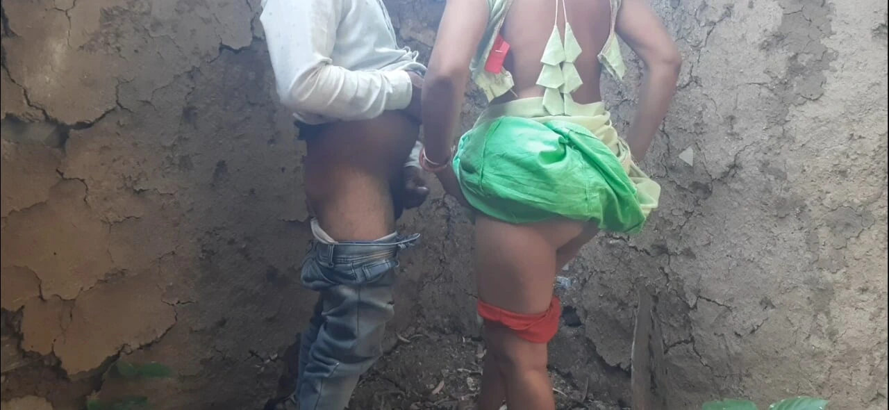 Exclusive Melbourne Desi Sisterinlaw Doing Mangal In The Jungle For The First Time Sucked Land In Mouth With Brotherinlaw In Outdoor Farm For The First Time (Melbourne Amateur) - Australia Locals Only - Australian Sex Video