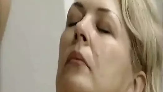 Yarak arayan ateşli Alman sürtükler #7- Almanca konuşuluyor