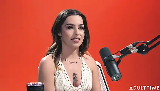 Titreme Kraliçesi Chanel Camryn | Adult Time Podcast