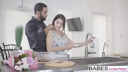 Babes - siyah daha iyidir - senin için orada başrolde valentina n