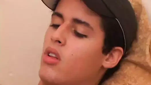 Latino marcus estrada kriko o