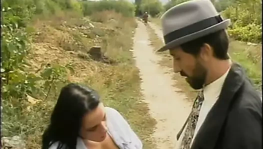 Açgözlü genç sürtükler! (sahne 04)