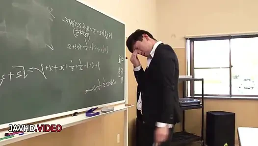 Tombul Asyalı amının içinde yarak istiyor - yaramaz kaho'nun sert fantezisi