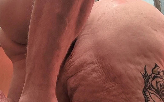 Edepsiz göt sikişi onu çığlık atarak sikiyor