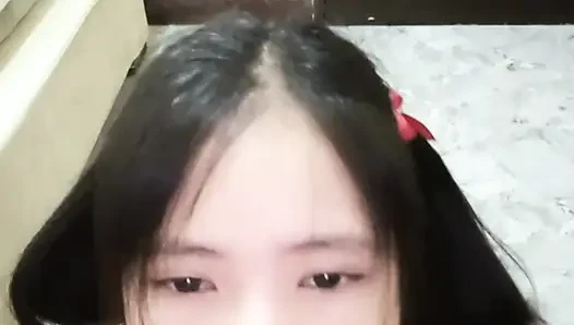Sevimli üvey kız kardeş bakış açısı gırtlağına kadar yutuyor
