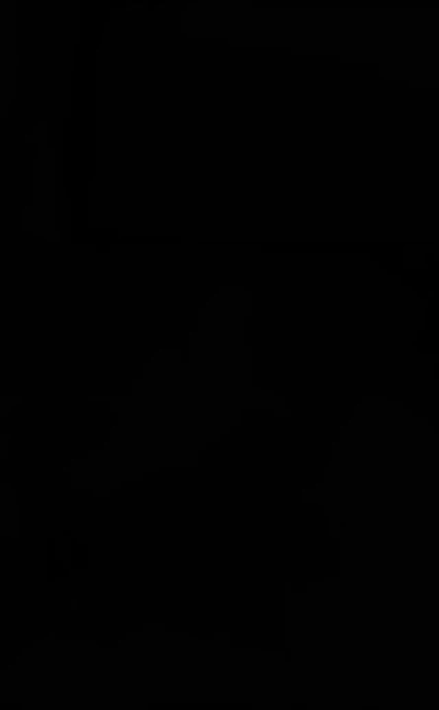 Gece geç saatlerde boşalıyor. Azgın twink boy