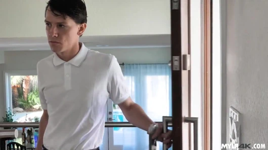 Müslüman karısı adamın aletini alır