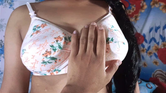 Hintli aldatan ev hanımı randi yenge kocasının arkadaşıyla ateşli ve romantik seks