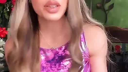 Sandy gomez labios ricos