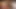 Tanya tate ateşli bir vahşi esmer tarafından yalıyor