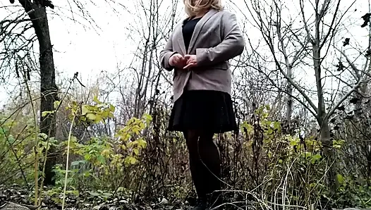 Üvey annenin doğada seksi delikleri