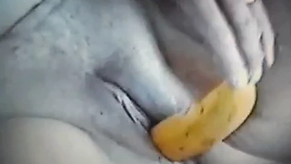 daha onun canavar amcık