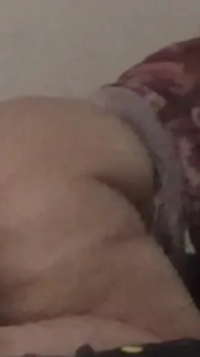 Orta yaşlı seksi kadın büyük zenci yarağıyla sikişiyor | Klip 1