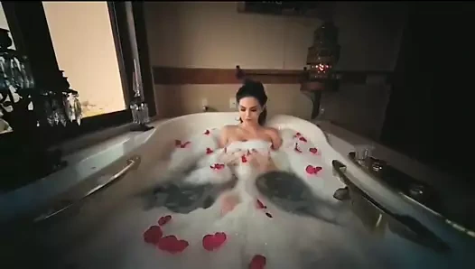 Linekurstenx instagram tease