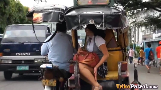 Dik Filipinli becerdin içinde otel oda