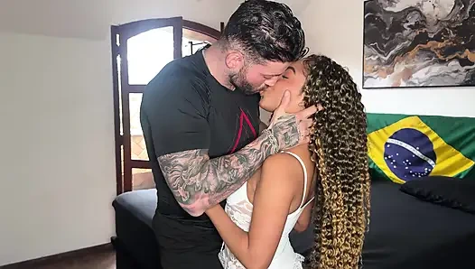 Zenci hatun maximos'un büyük yarağıyla amını siktiriyor