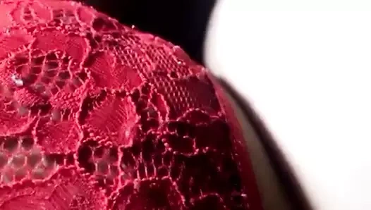 Hintli ateşli kamera kızı