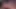 İki oda arkadaşı birbirlerine büyük bir cam dildo sokuyor