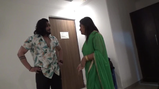 A desi girl called his ex boyfriend and made a hardcore session.