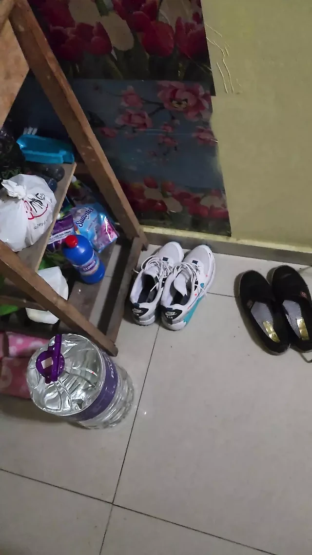 Трахаю горничную