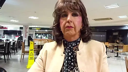 Mandy woodhall hizmetleri