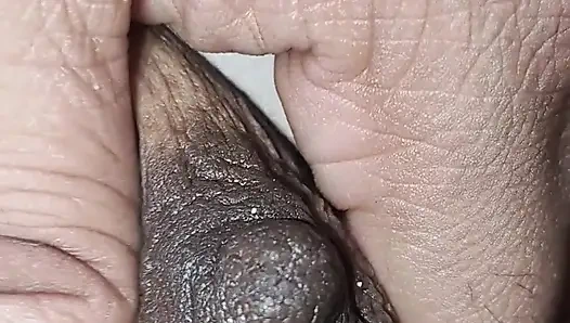 Kerala fatima'nın büyük göğüsleri yarakla mastürbasyon yapıyor