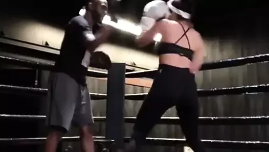 Joann huizar seksi boks