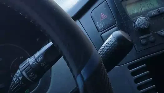 İri güzel kadın yürüyüşü