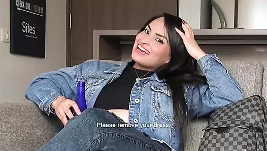 Seksi latin kadın randevu almak için oyuncu seçmelerinde en iyi sakso çekiyor