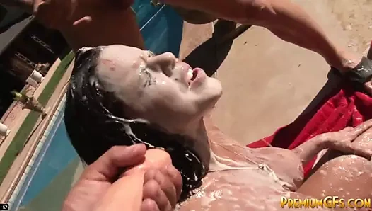 Elmas kedicik – açık hava blowbang