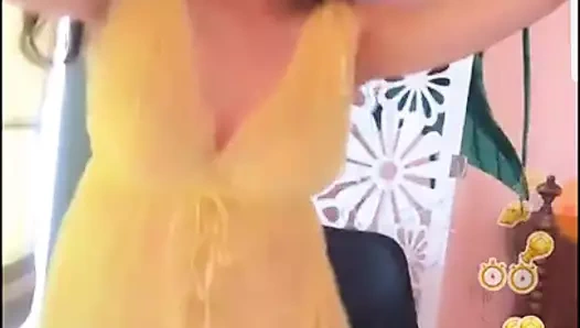 Canlı dans şehvetli sarı şeffaflık 0011