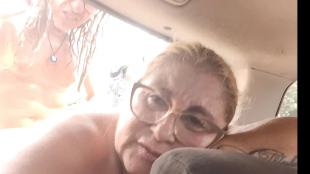 Katia Heffner Brezilya plajlarında