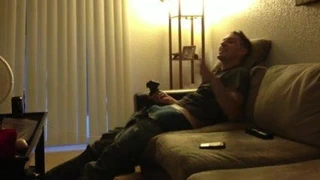 Video oyunları ya da ben &amp; kimin kazandığını görmek için kameraya geleceğim.