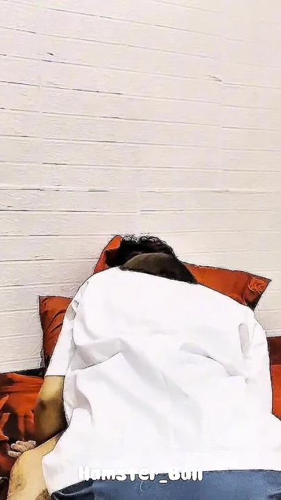 Мощный момент от "Вирусных... Поведение современных малайских и индонезийских старших школьниц: постоянно трахаются"