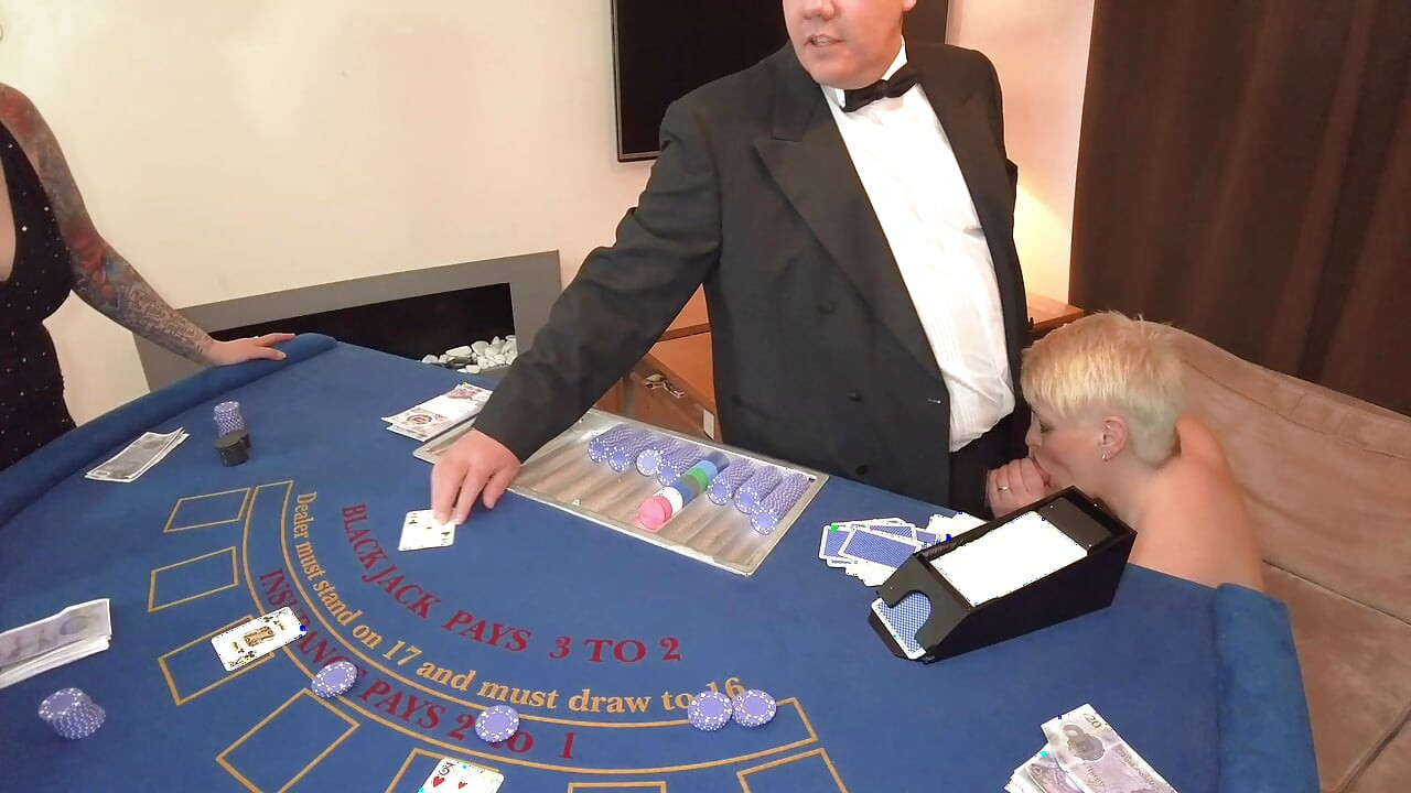 Casino blackjack emiyor ve sikişiyor