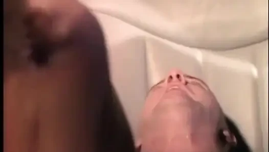Büyük yarak ve lezbiyen dildo götten çifte sikişiyor üçlü grup seks (tam orijinal film.)